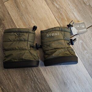 Stonz toddler puffer booties